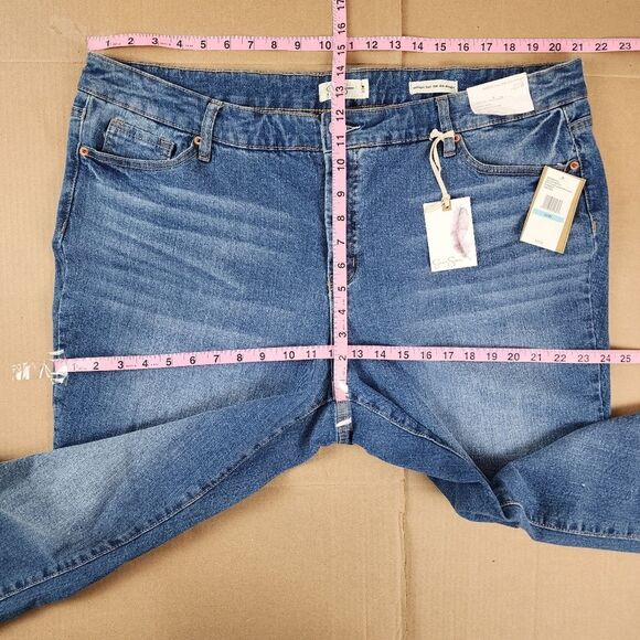 Jessica Simpson Cropped Jeans Blue Denim Slim Straight High Rise Plus Size 20W - Picture 7 of 16
